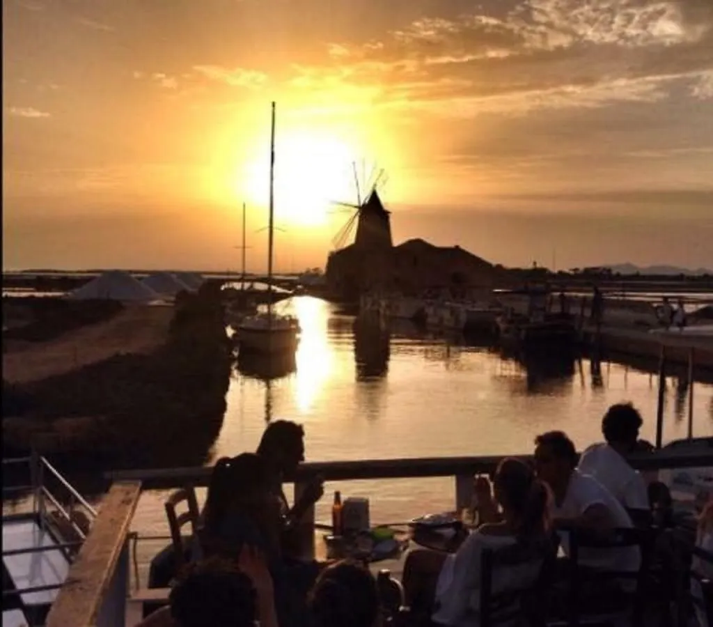 شقة Casa Vacanza Sole & Sale ألكامو مارينا